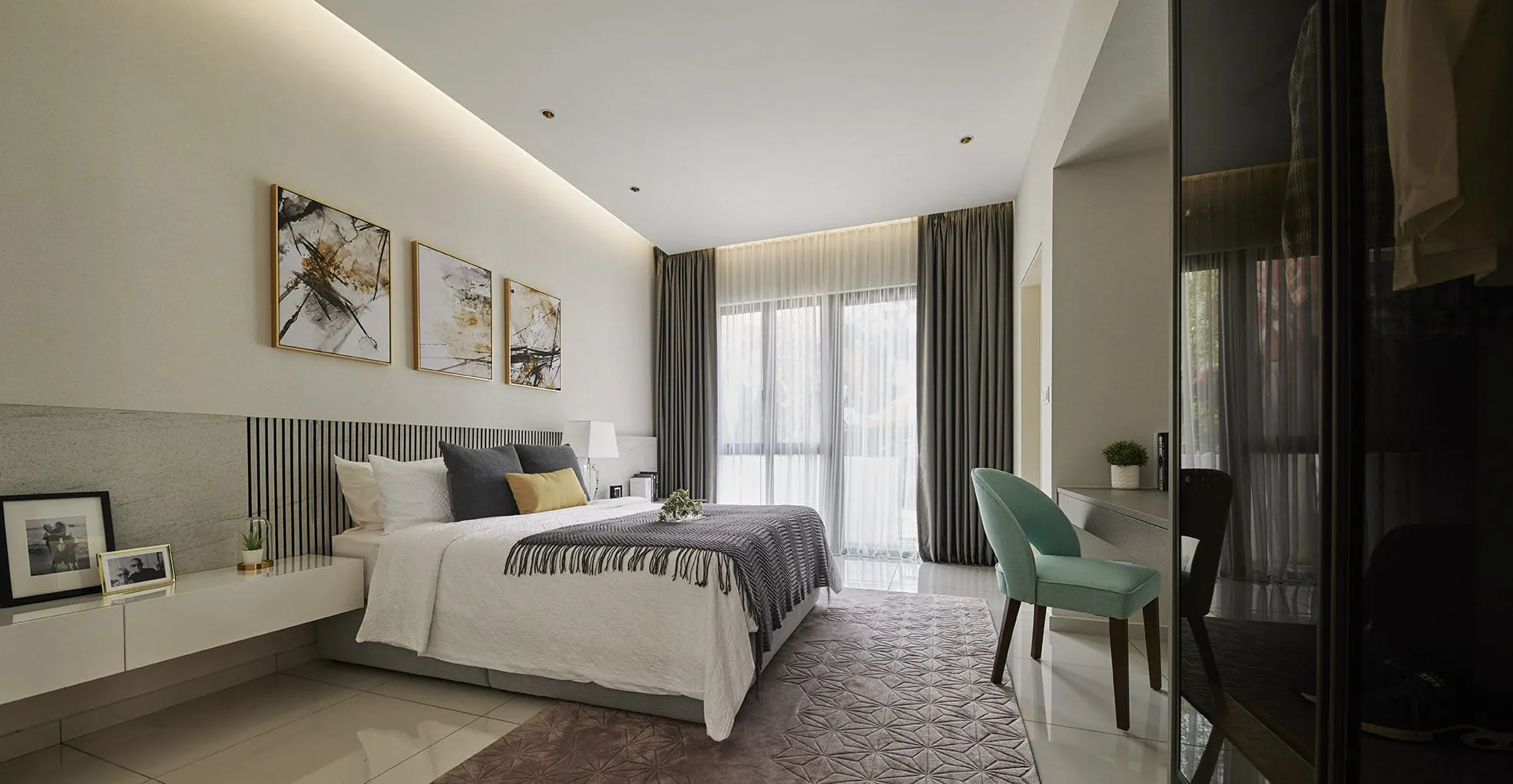 Gallery 5 | JOYA